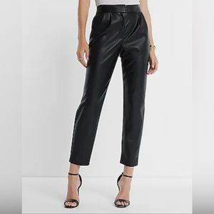 Express Super High Waisted Faux Leather Pleated Ankle Pant. Size 14R. Black